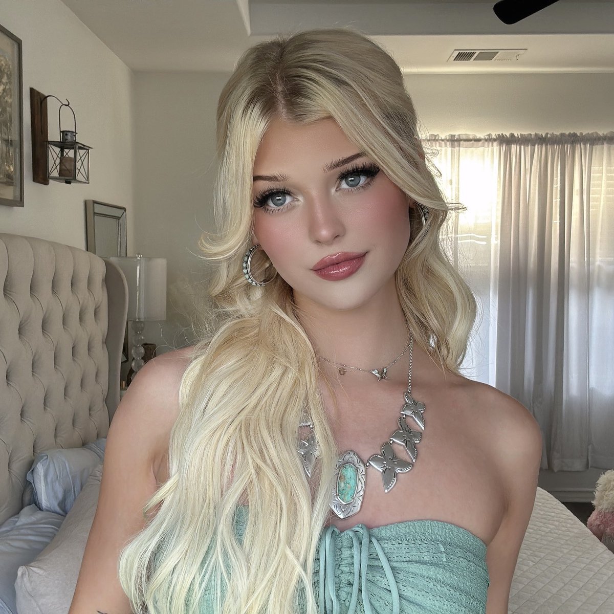 Loren Gray Nude 3991