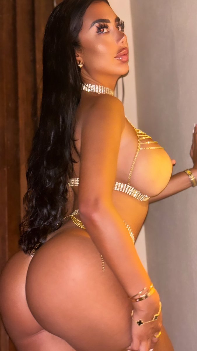 Lina London Desnuda 8831