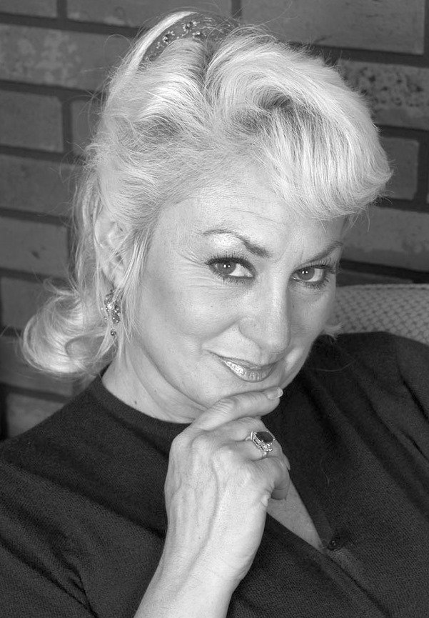 Dana Hayes Nackt 1747
