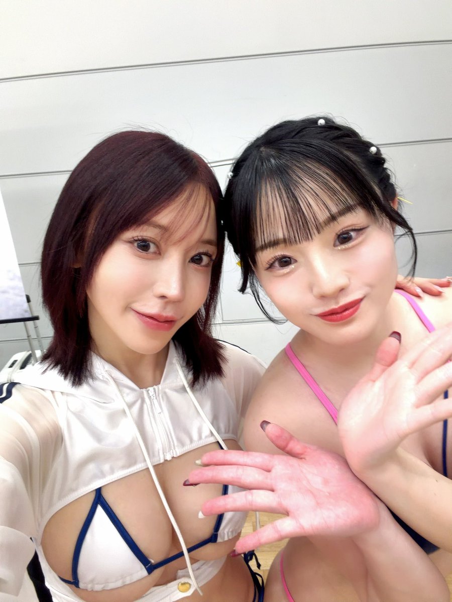 Alice Nanase Desnuda 3423