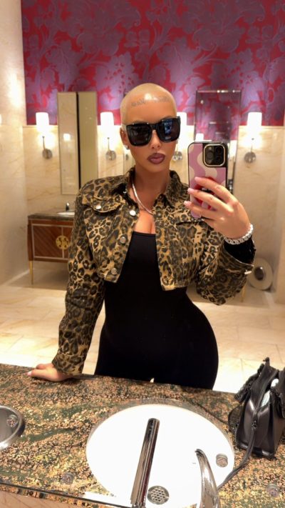 Amber Rose Nua 23426