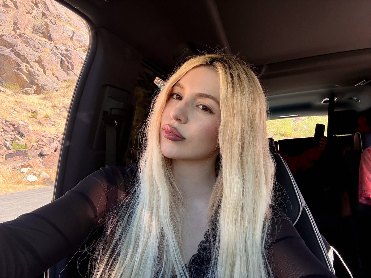 Ava Max Nua 3803