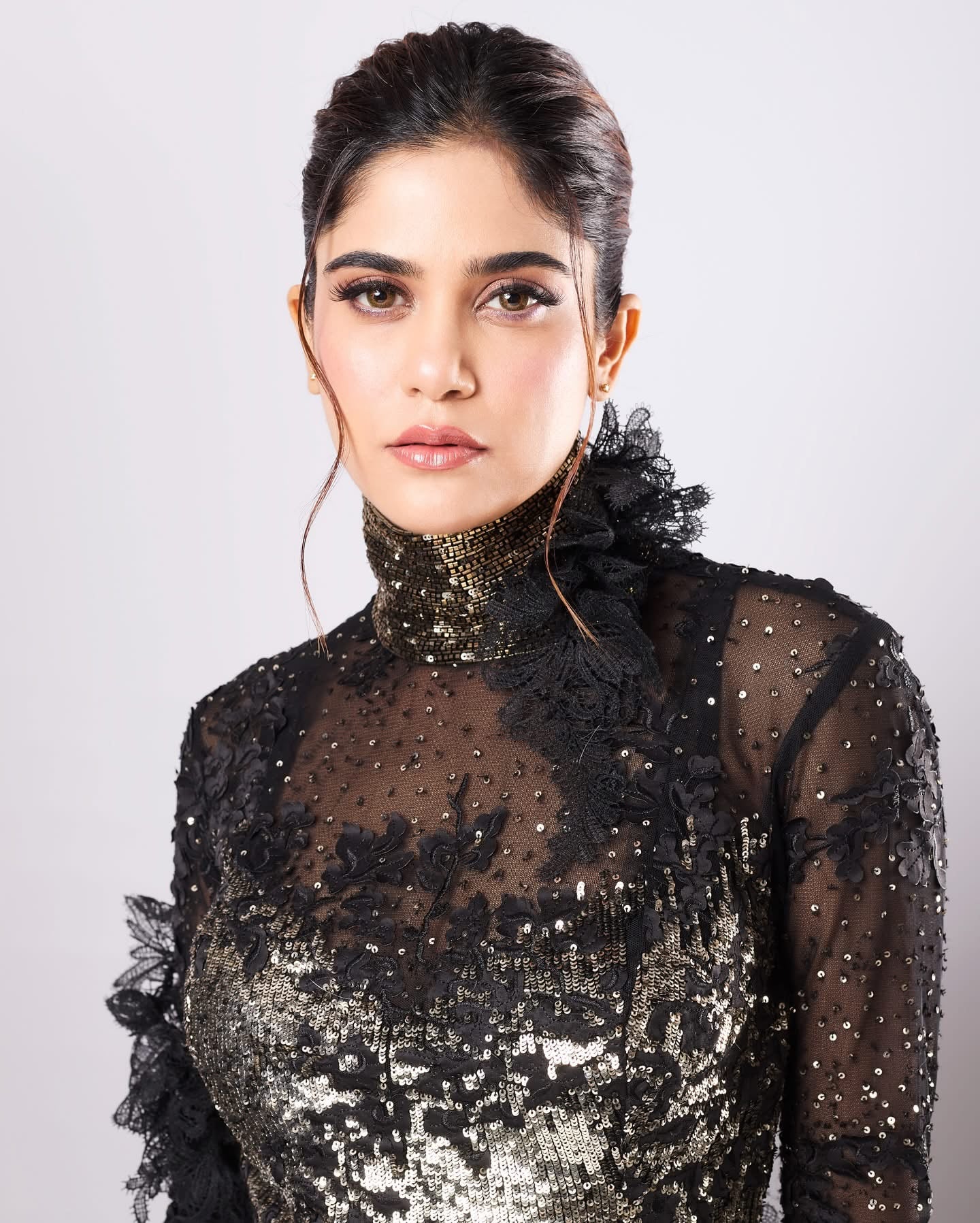 Aaditi Pohankar nude 11