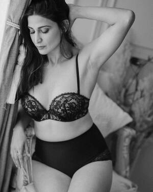 Aahana Kumra nude 10