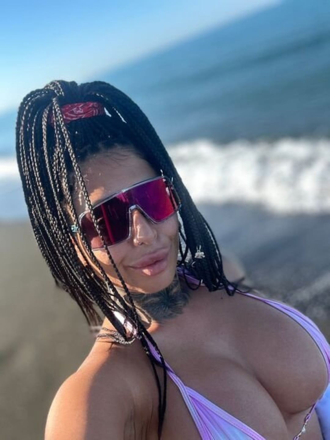Aariss nude 9