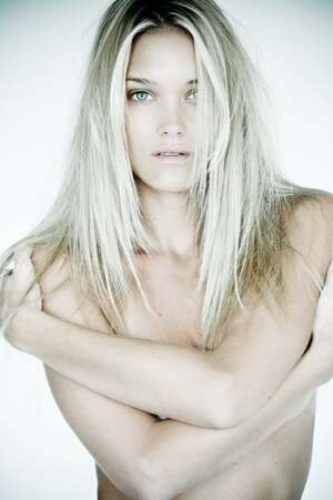 Abbey Wilson nude 4