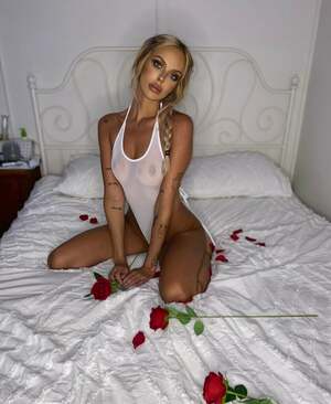 Abby Glasby nude 6