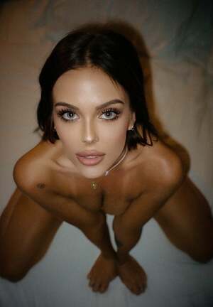 Abby Glasby nude 8