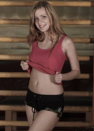 Abigaile Johnson nude 3