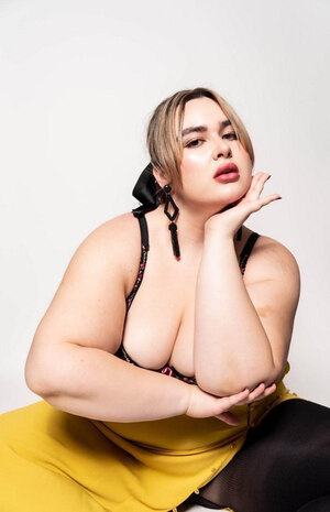 Abriana Soll nude 10