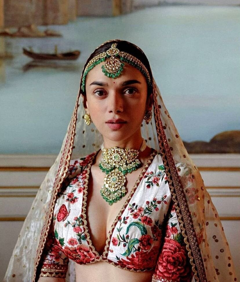 Aditi Rao Hydari nude 10