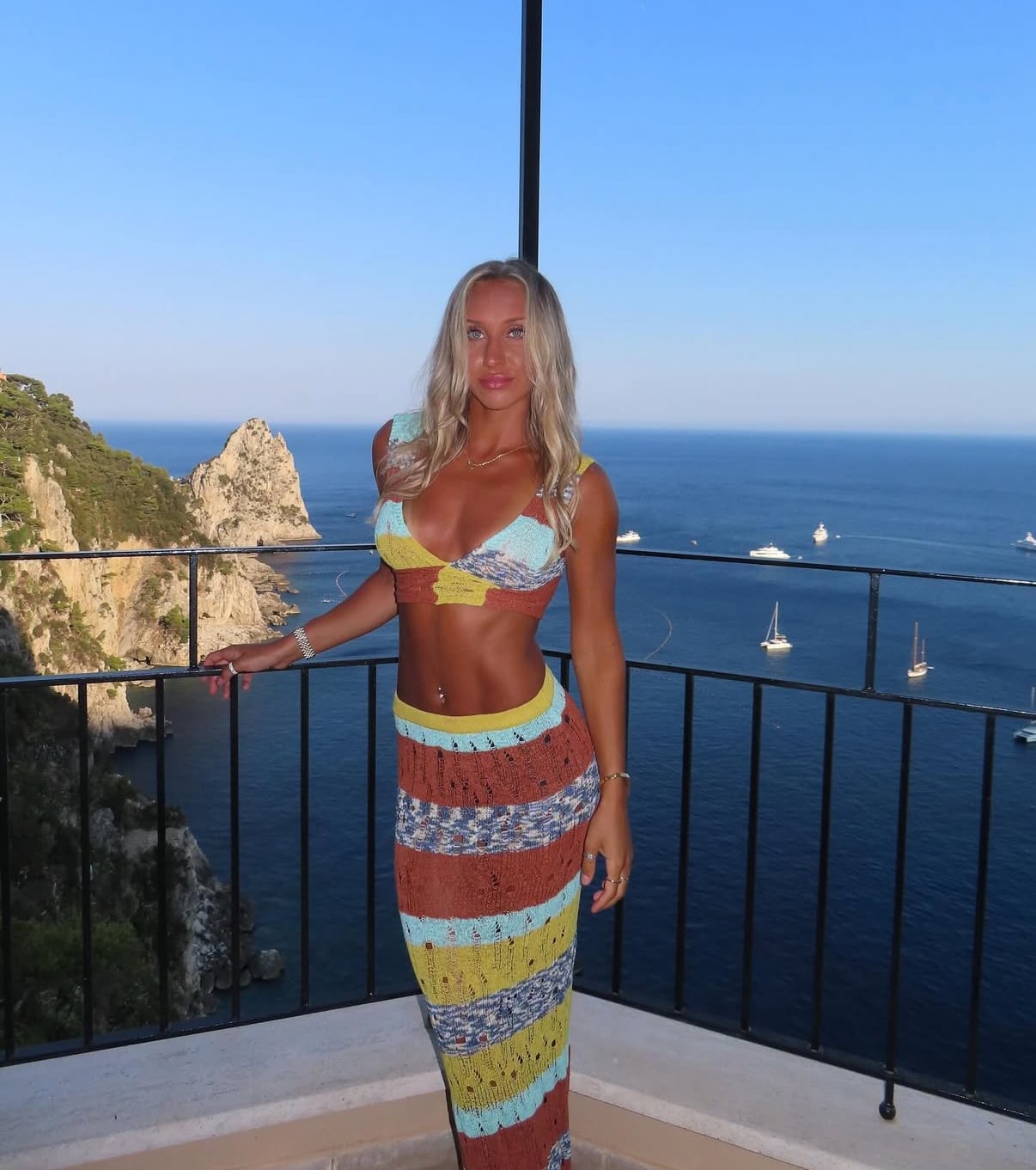 Adriana Petrongolo nude 3