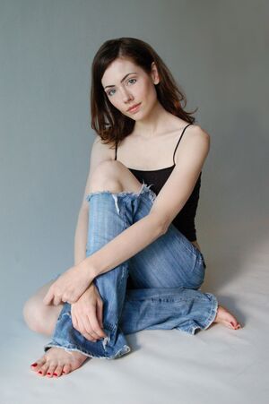 Adrienne Wilkinson nude 8