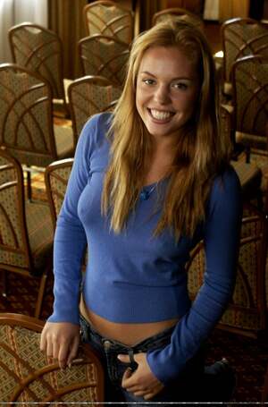 Agnes Bruckner nude 9