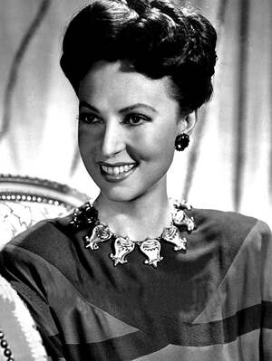 Agnes Moorehead nude 12