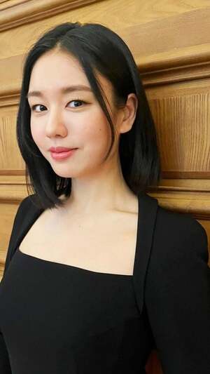 Ahn Eun-jin nude 8