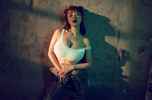 Ai Fei Er nude 4