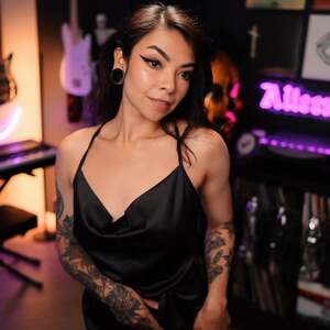 Aileen Senpai nude 4