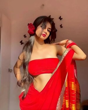 Aishwarya Harishankar nude 8