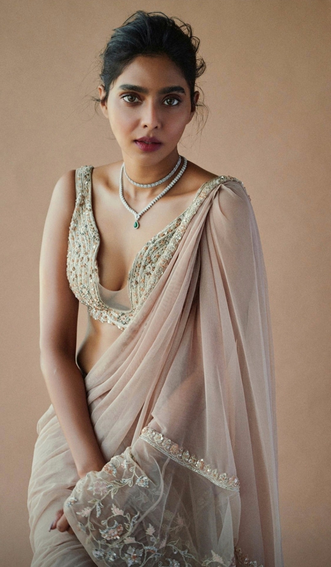 Aishwarya Lekshmi nude 10