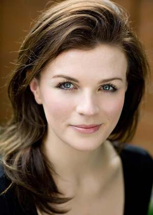 Aisling Bea nude 11