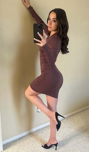 Alana Araya nude 3
