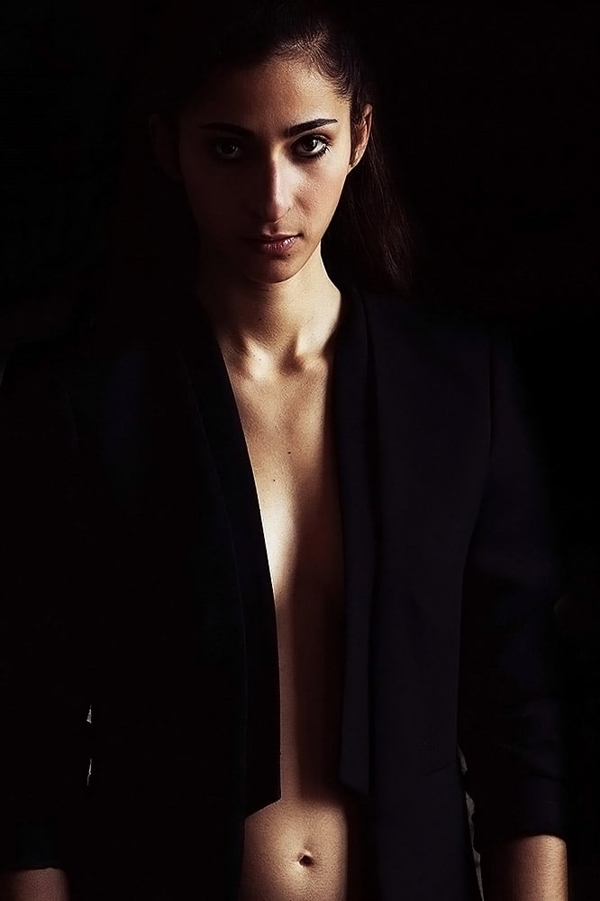 Alba Flores nude 5