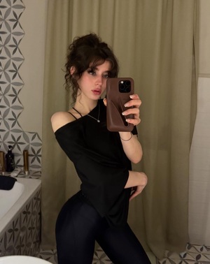 Ale Kost nude 7