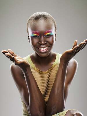 Alek Wek nude 8