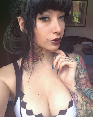 Alerose Suicide nude 9
