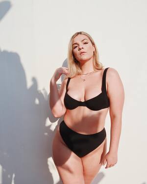 Alex Beazley nude 2