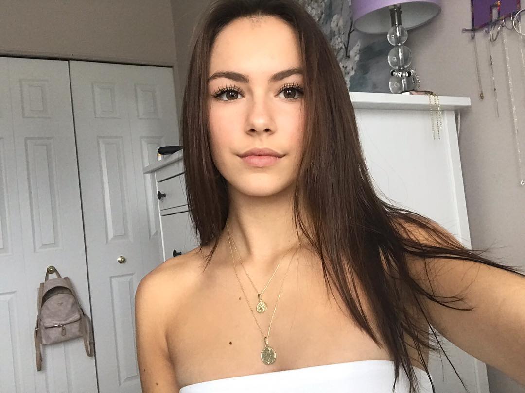 Alex Hook nude 9
