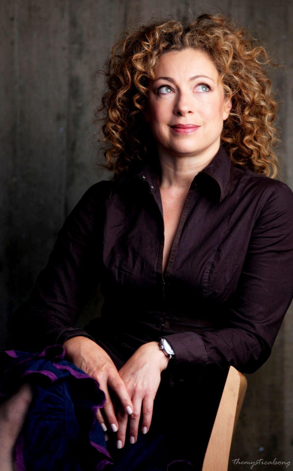 Alex Kingston nude 8
