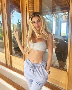 Alexa Dellanos nude 7