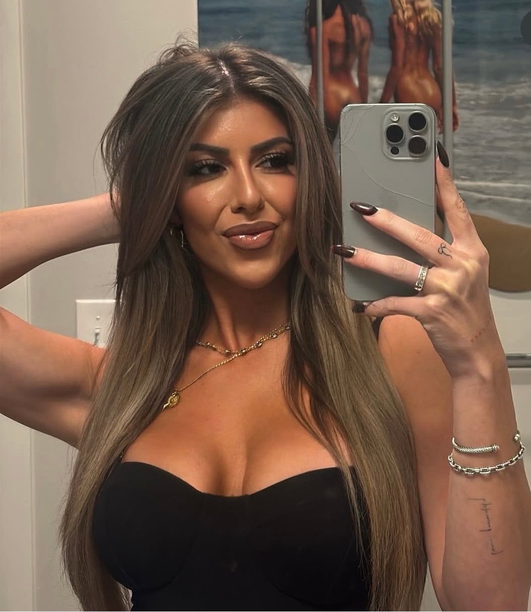 Alexa Devore nude 5