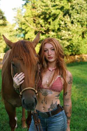 Alexa Futrell nude 4