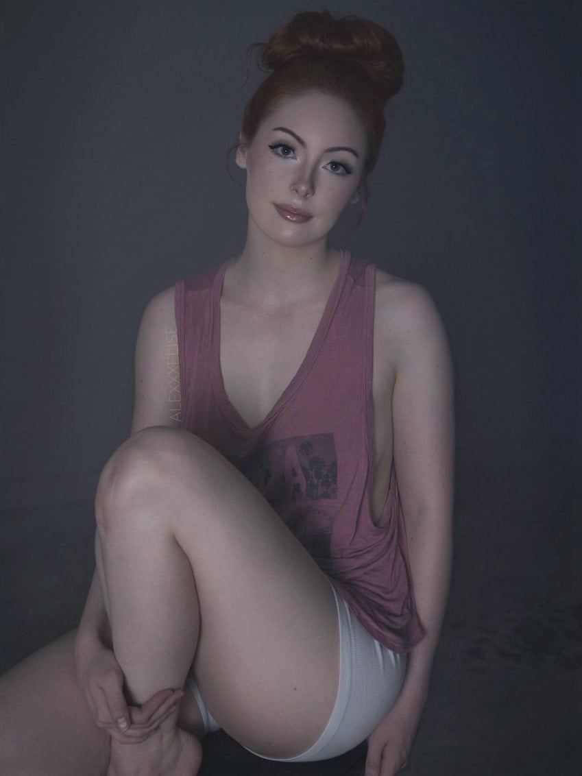 Alexandra Elise nude 3