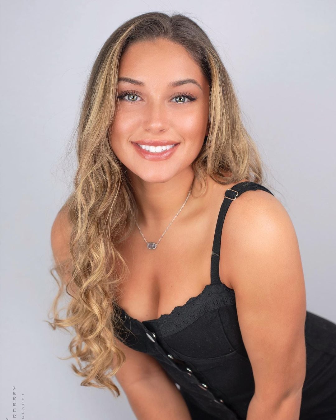 Alexandra Jaksec nude 5