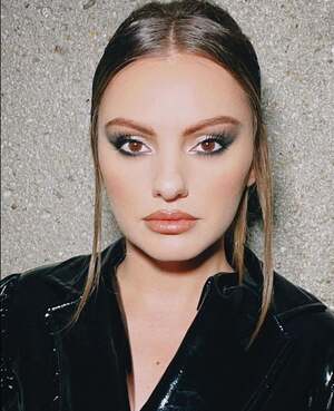 Alexandra Stan nude 9