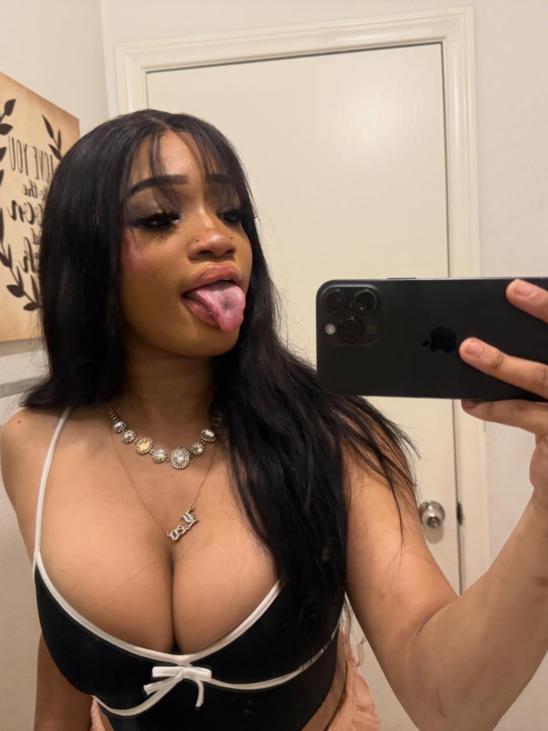 Alexis Denecheau nude 9