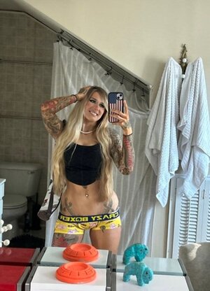 Alexis XJ nude 9