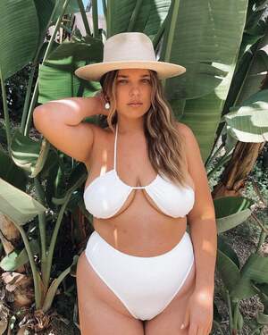 Ali Chanel nude 6