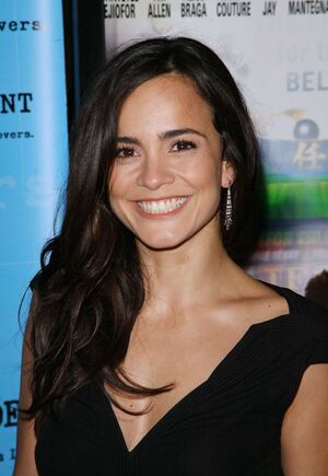 Alice Braga nude 12