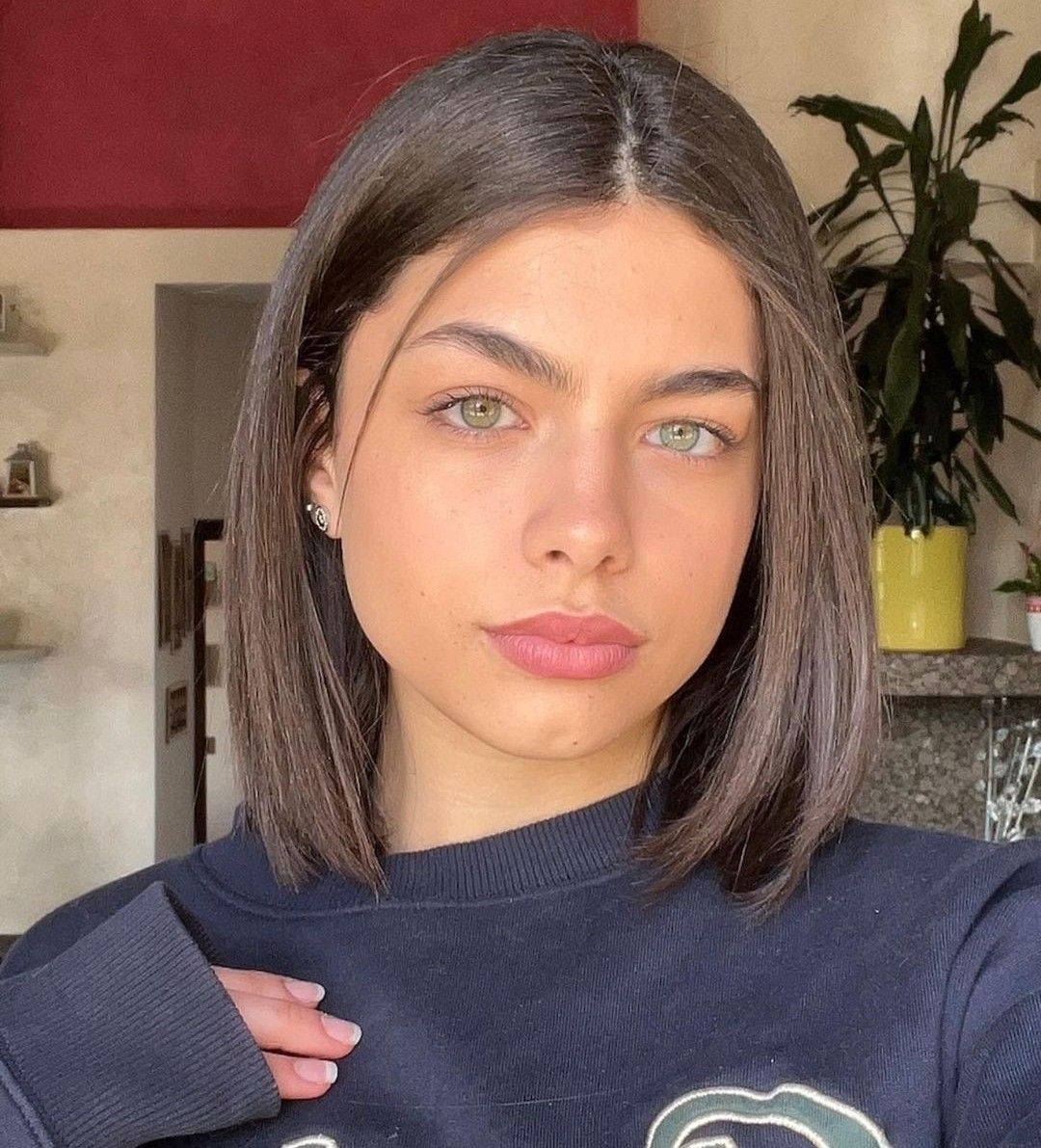 Alice Muzza nude 7