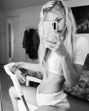Alice NZ nude 7
