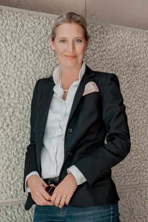 Alice Weidel nude 4