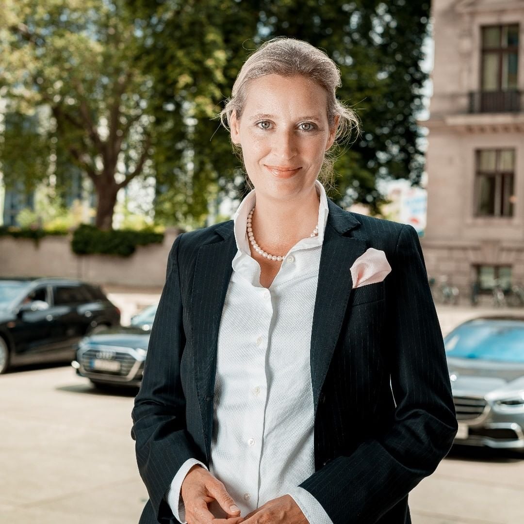 Alice Weidel nude 6