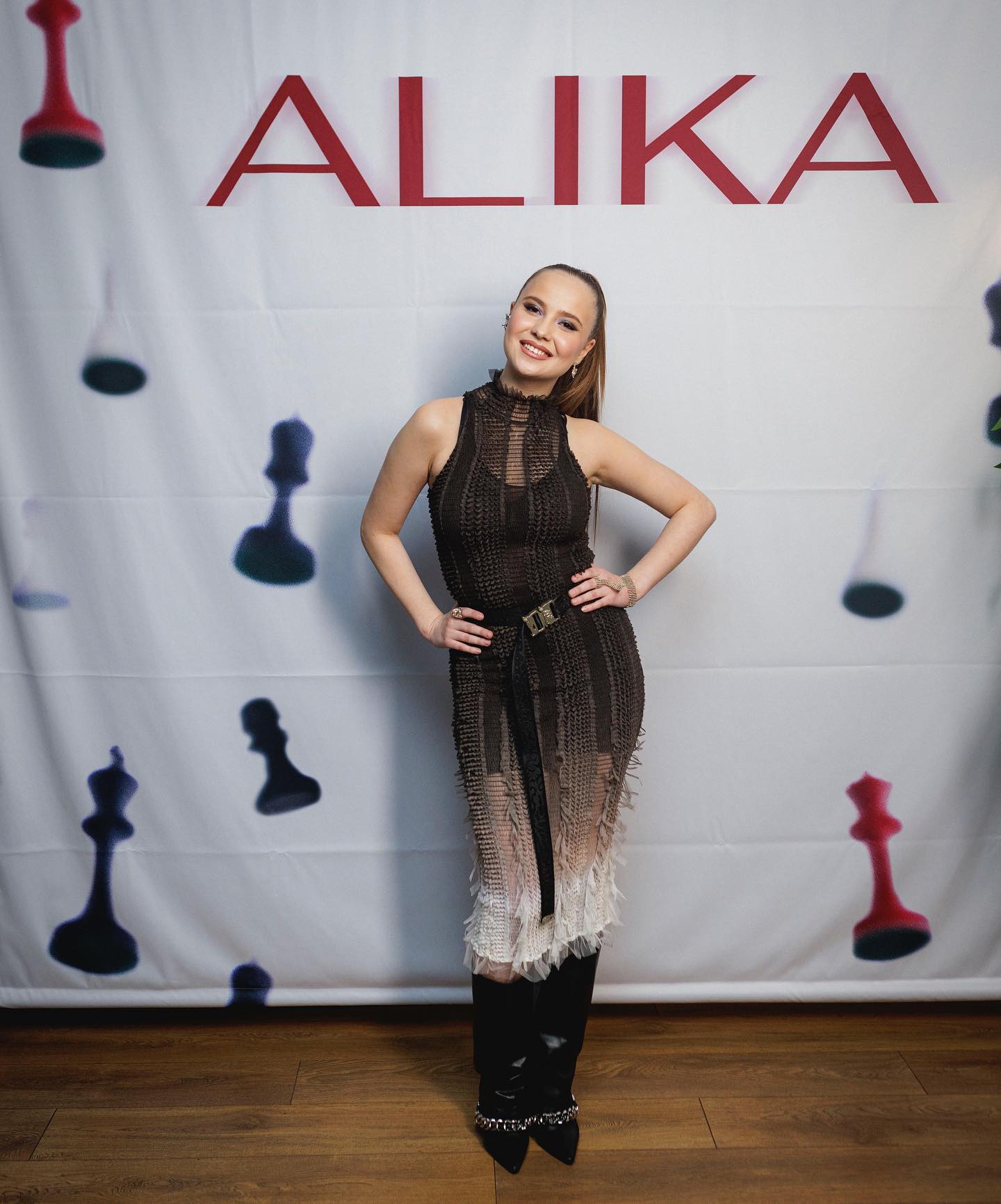 Alika Milova nude 4