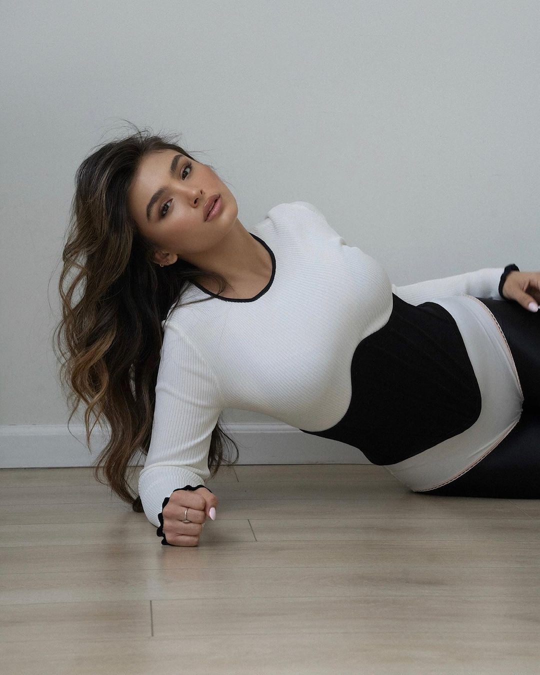 Alin Golan nude 12