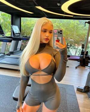 Alina Aignatova nude 11